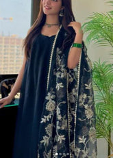 Grace Z-(W502) - Stitched Embroidered 3pc marina dress with Embroidered Organza Dupatta.